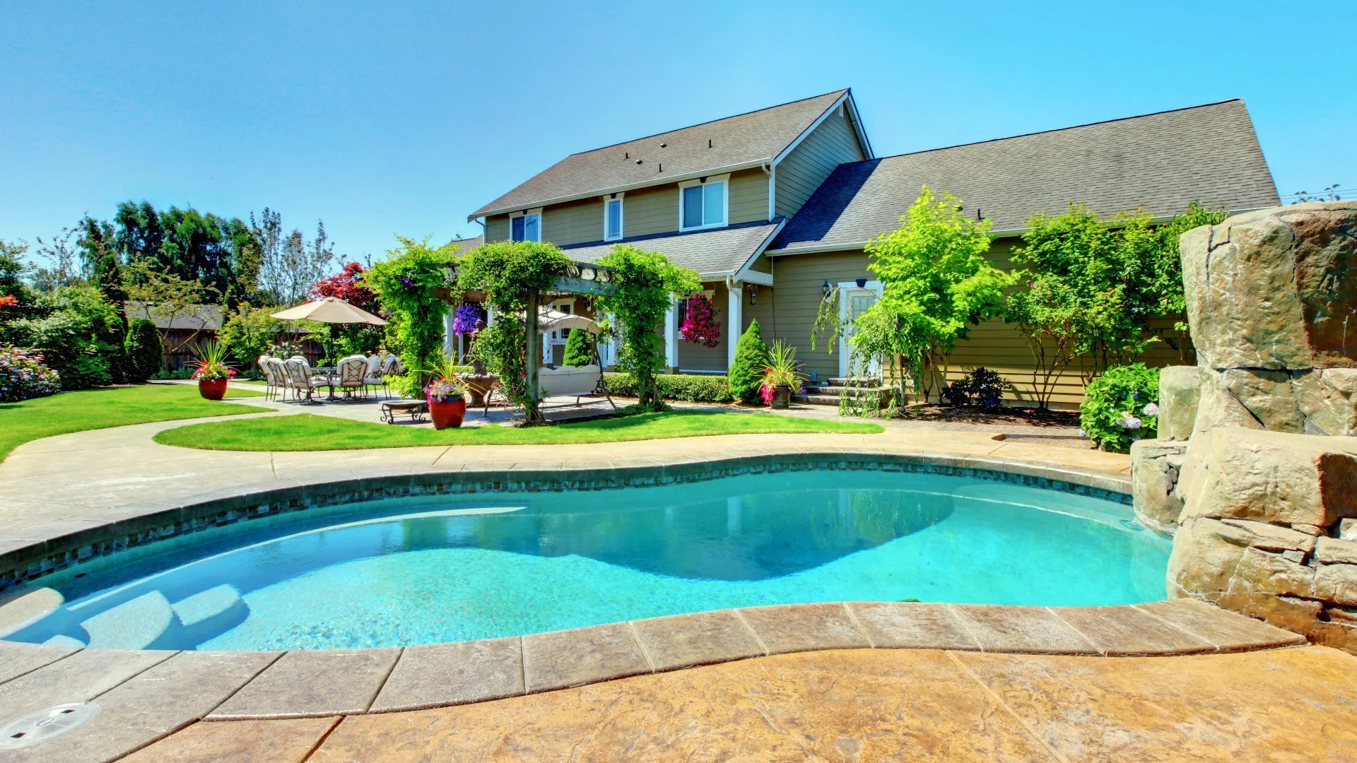 Is Fiberglass a Long-Lasting Material for Pools?