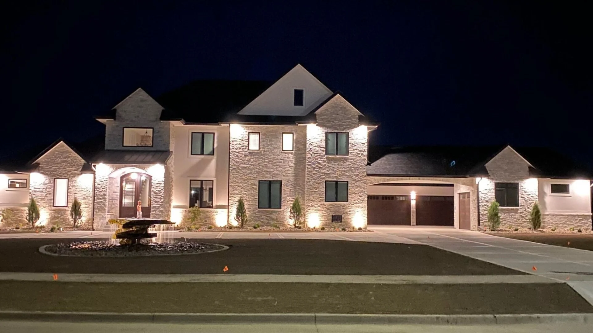 LED Landscape Lighting: The Superior Option for Your Outdoor Space