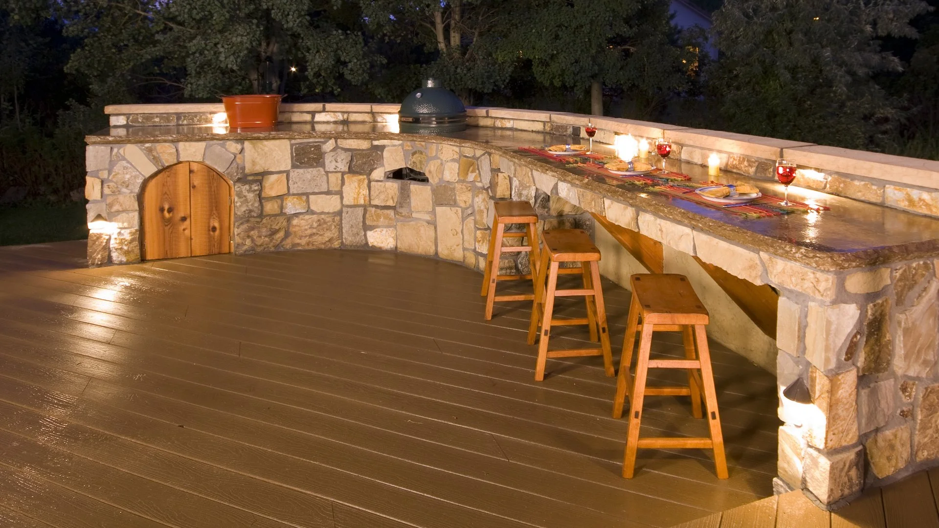 What Will Affect the Cost of an Outdoor Kitchen?
