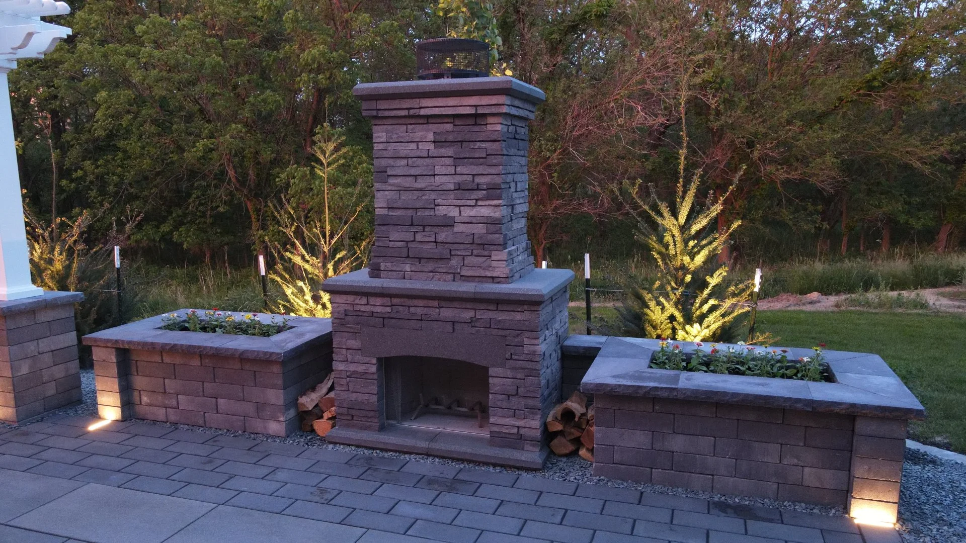 Should You Install an Outdoor Fireplace That Burns Gas or Wood?