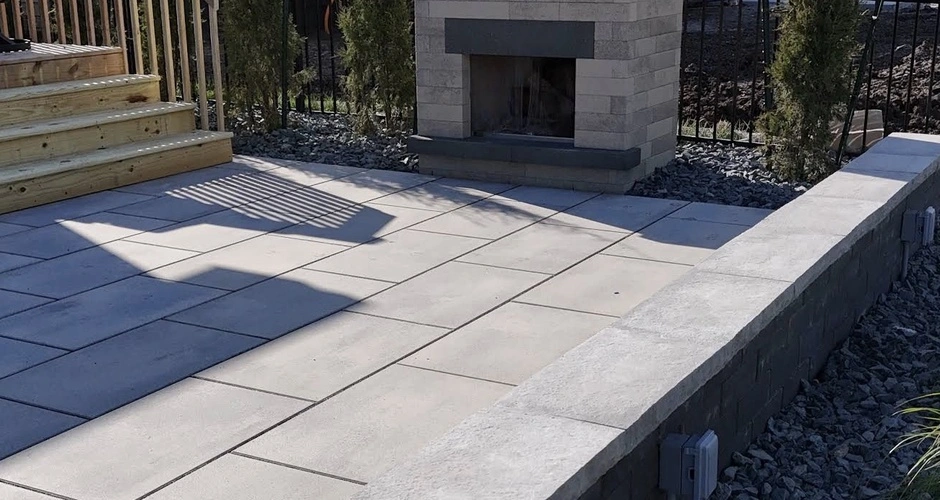 Seating wall in Waukee, IA, on a patio.
